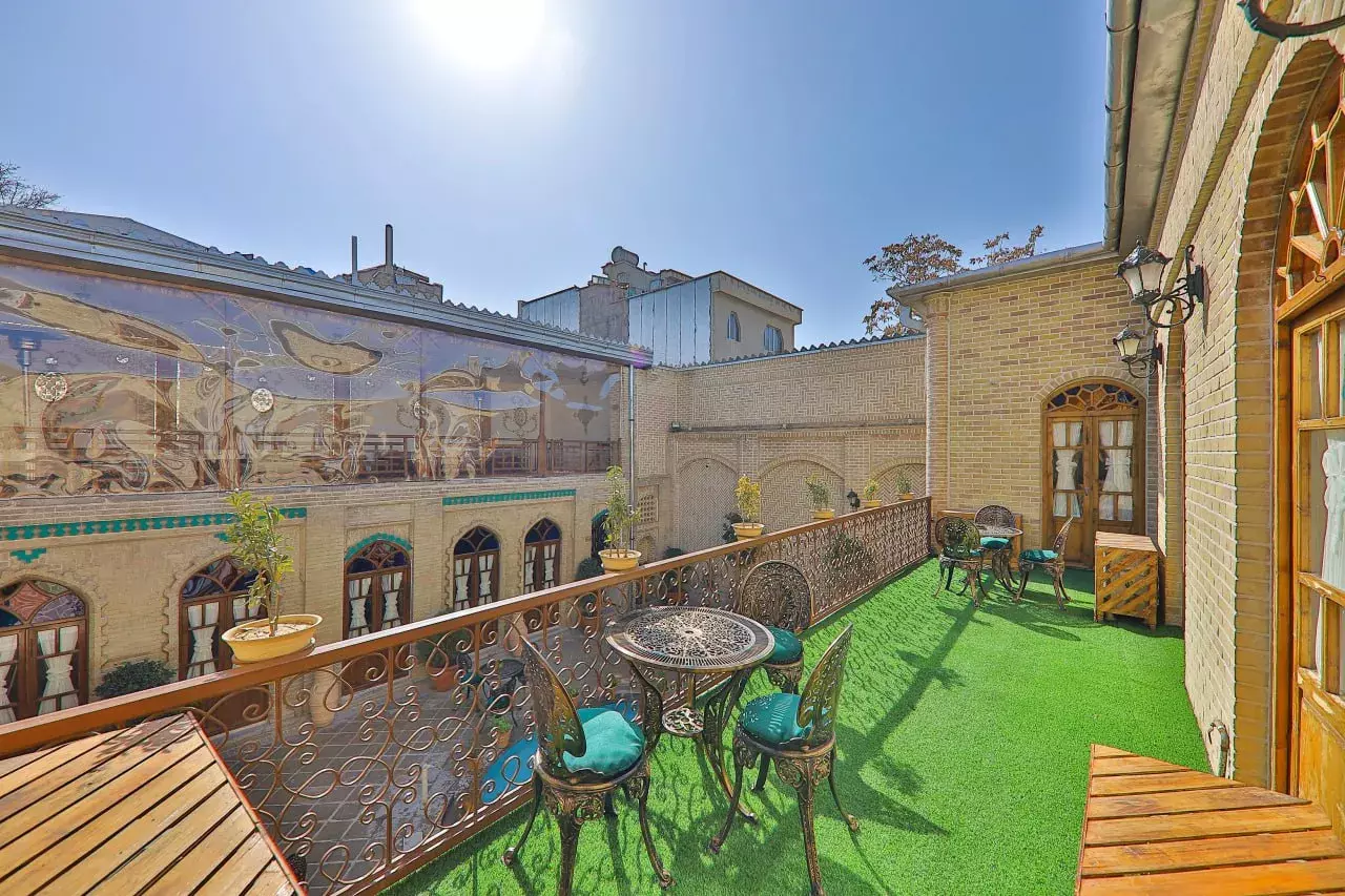 هتل بوتیک سنتی کرمانشاه